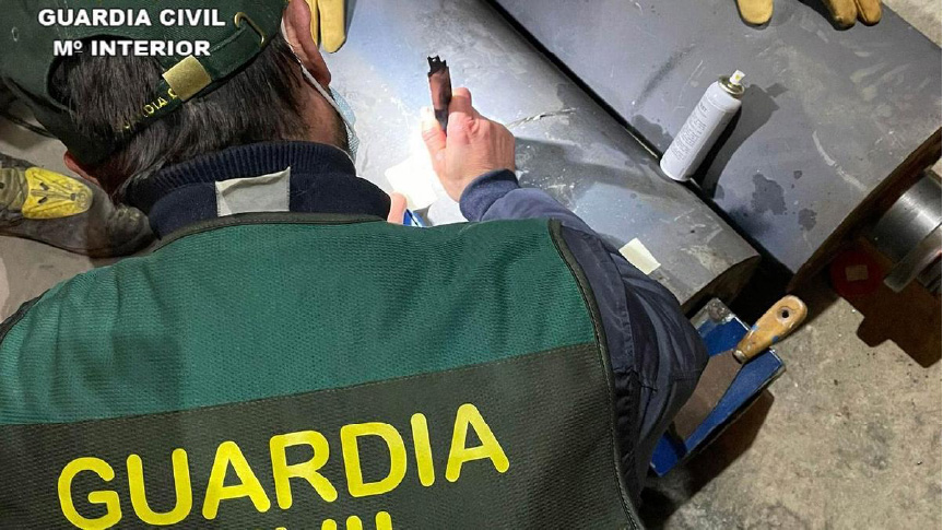 Golpe a una red que enviaba droga de Alicante al Reino Unido e Irlanda en maquinaria industrial-80